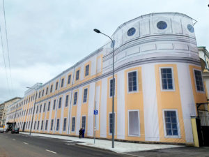 Фальшфасад на баннерной сетке