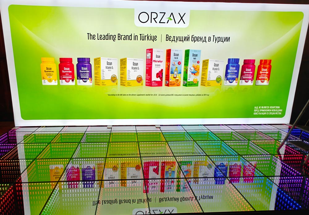 Аренда 3D-подиума с подсветкой