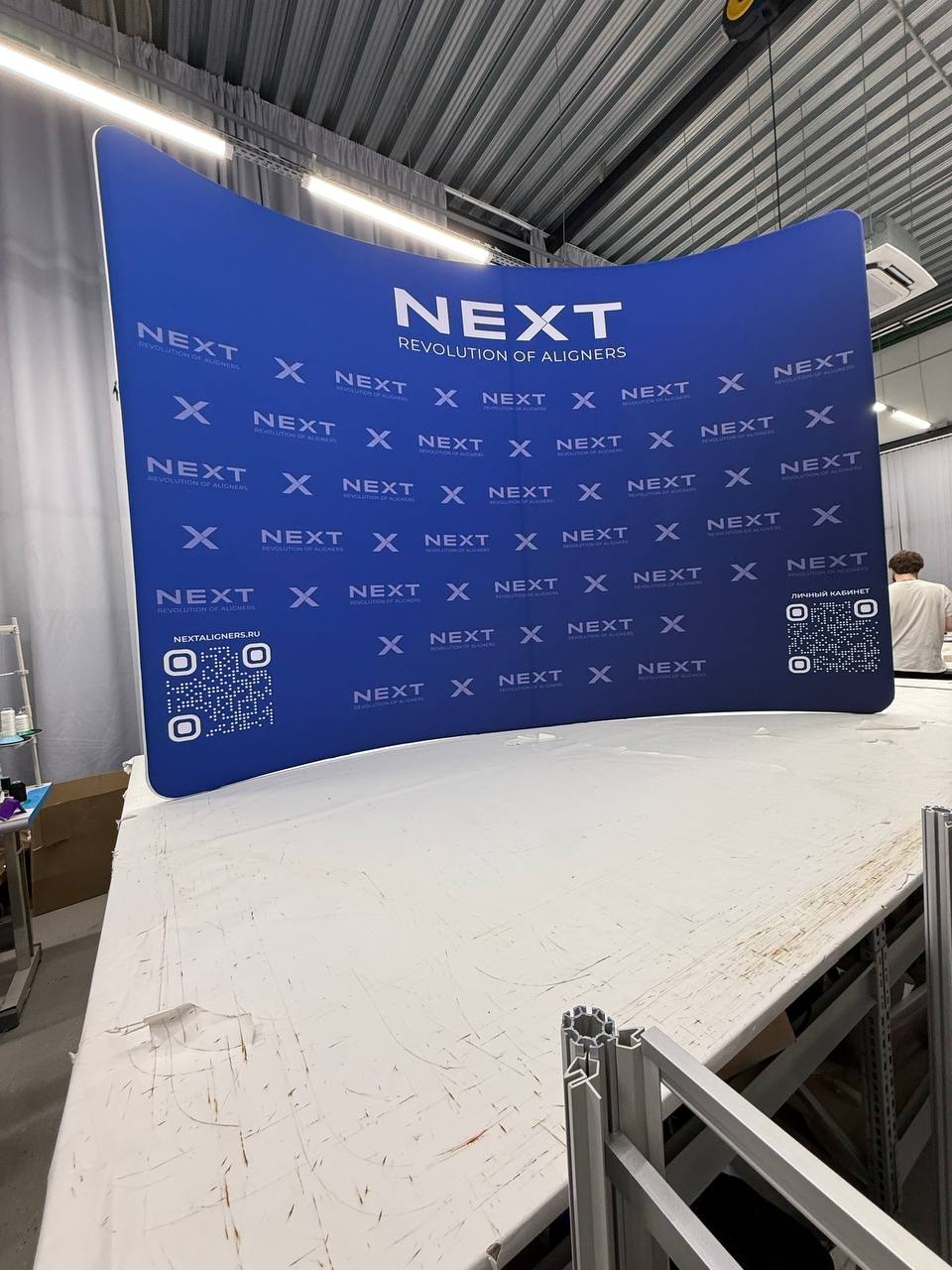 Готовая модель стенда NEXT на производстве перед выставкой